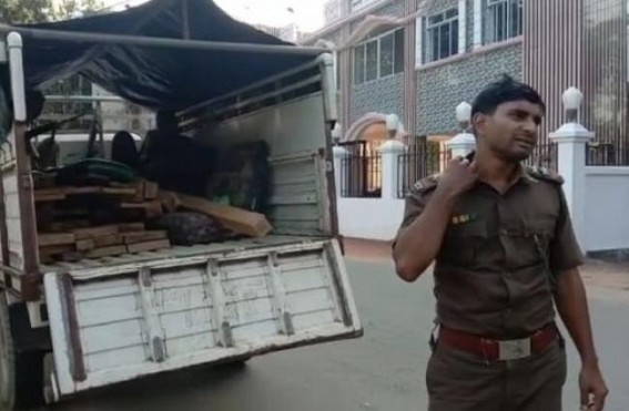 Amarpur forest department seized 40 feet illegal woods while smuggling Amarpur forest department seized 40 feet illegal woods while smuggling